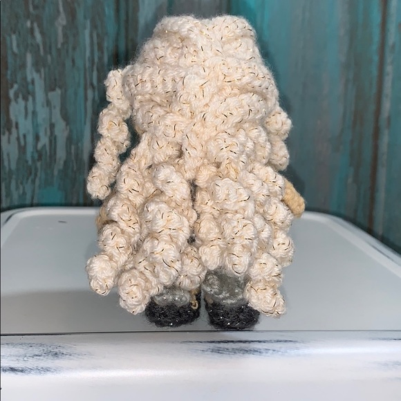 Khaleesi Amigurumi, Crocheted - Picture 3 of 5